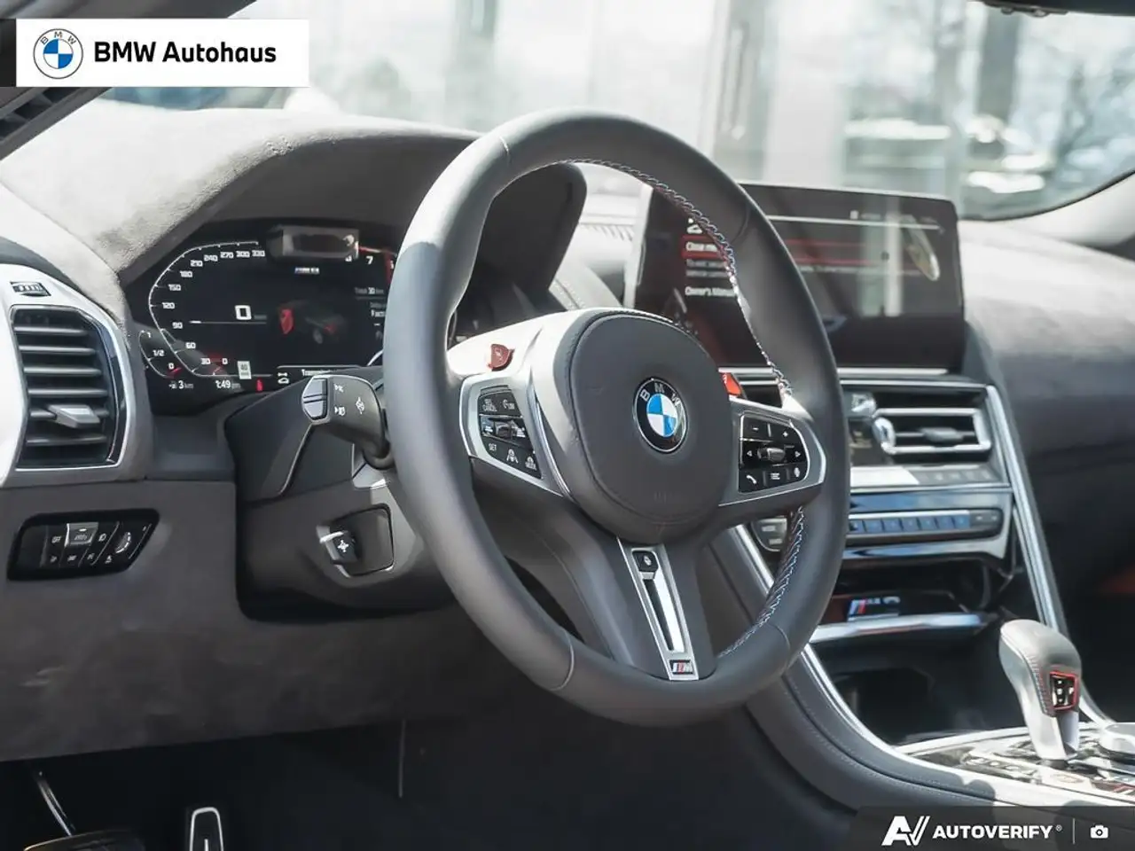 BMW M8 снимка BMW M8