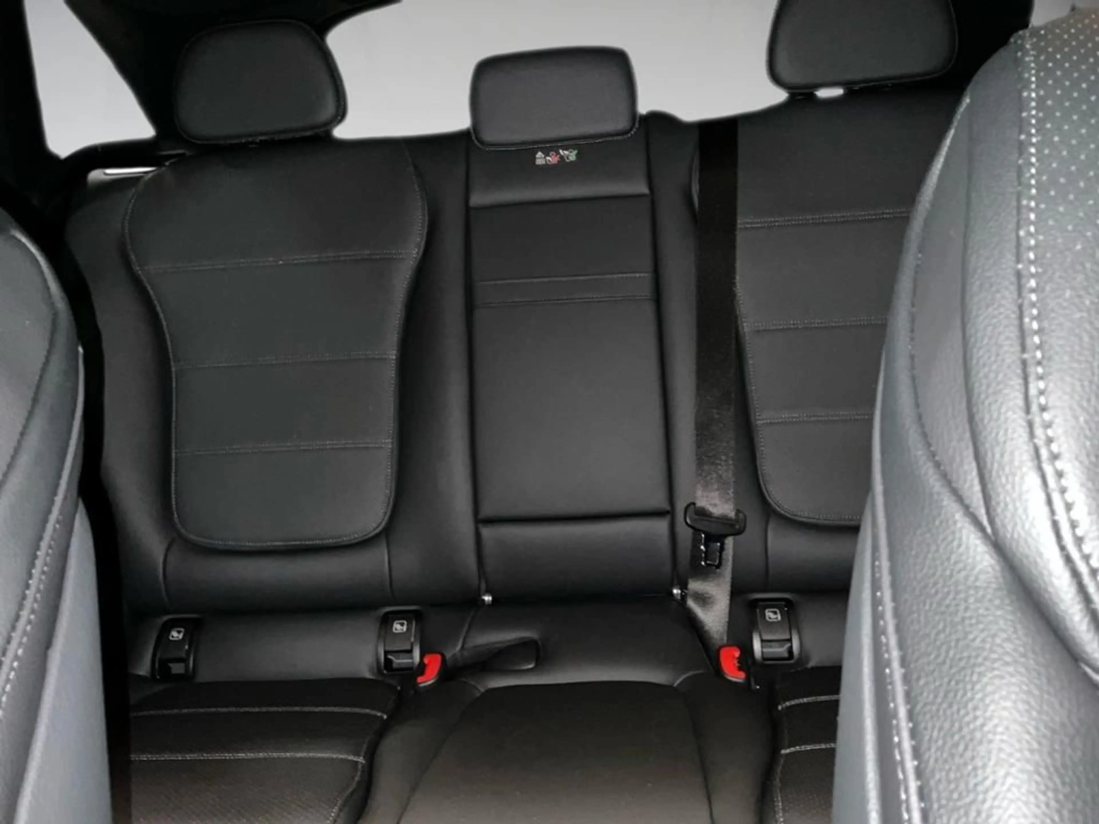 Mercedes-Benz GLC 220 d 4M AVANTGARDE 360 AHK AUT Kam. KeyLess — photo 14