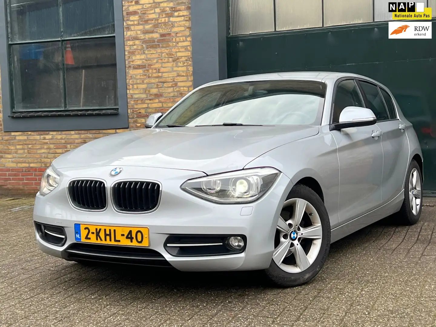 BMW 114 1-serie 114i EDE Business Sport | Cruise + Airco + Gri - 1