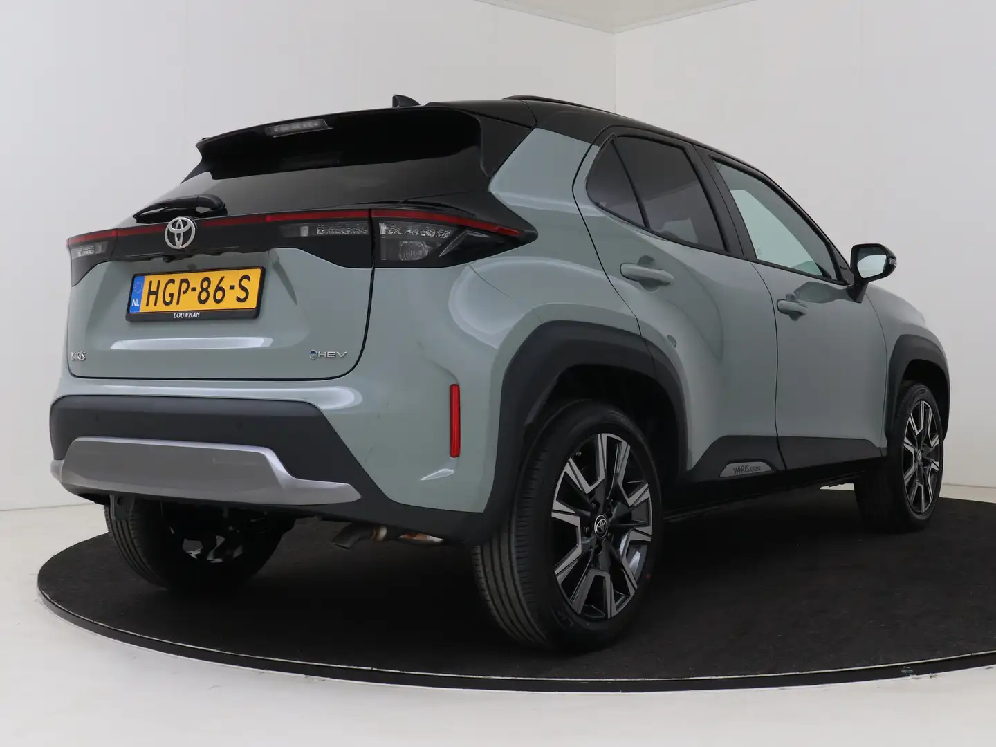 Toyota Yaris Cross 1.5 Hybrid 130 Launch Edition Groen - 2