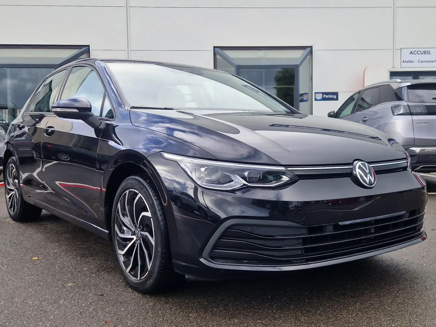 Volkswagen Golf Golf 1.5 TSI Life OPF Schwarz - 2