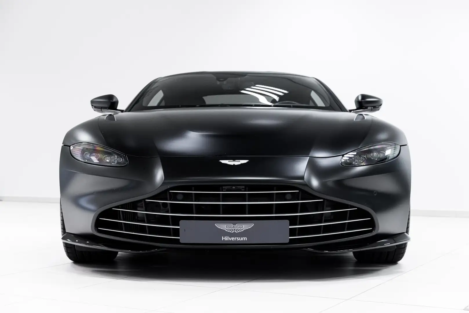 Aston Martin Vantage Coupe 2021 Zwart - 2