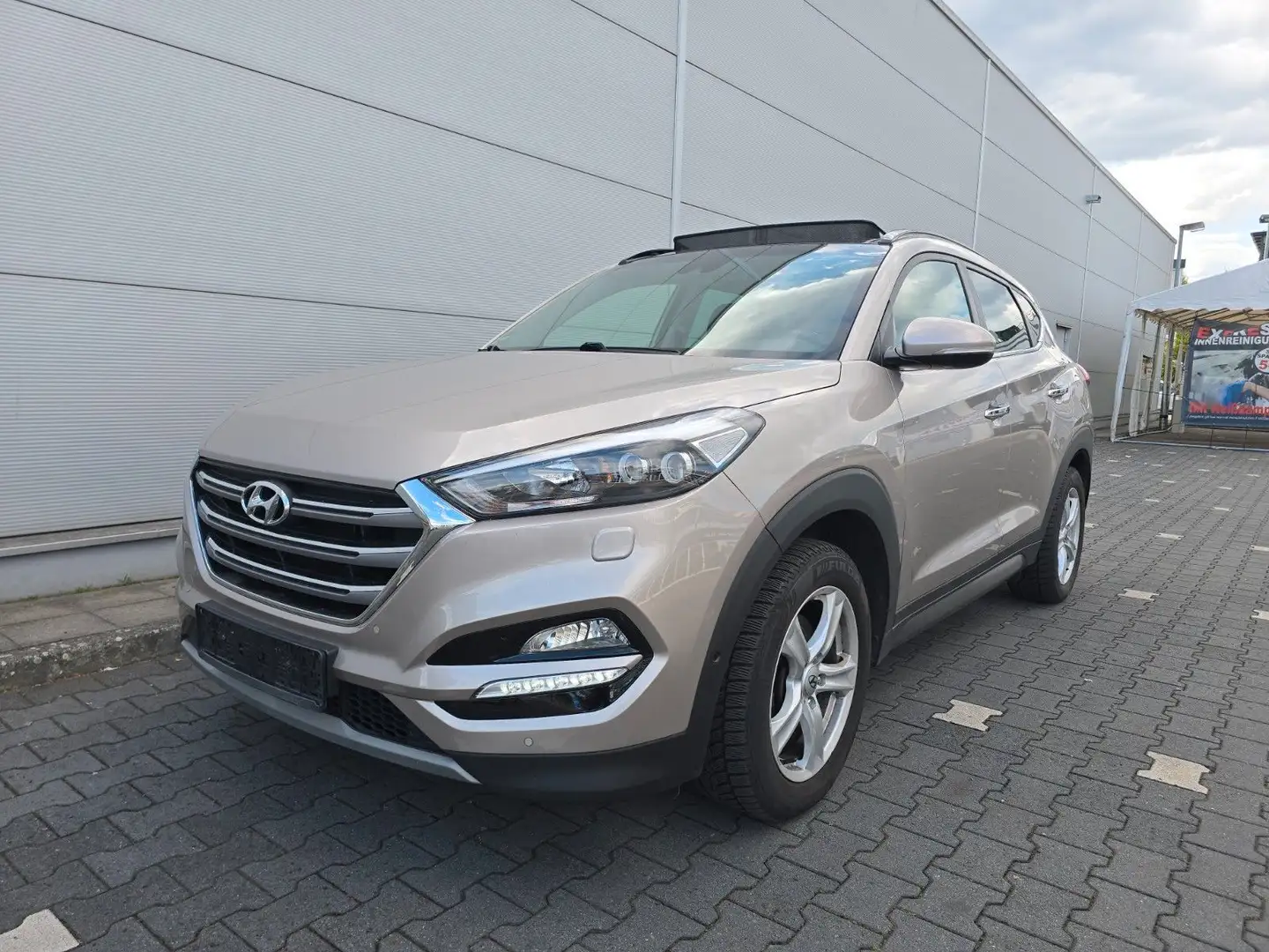 Hyundai TUCSON Premium 4WD (Getriebeschaden) Beige - 2