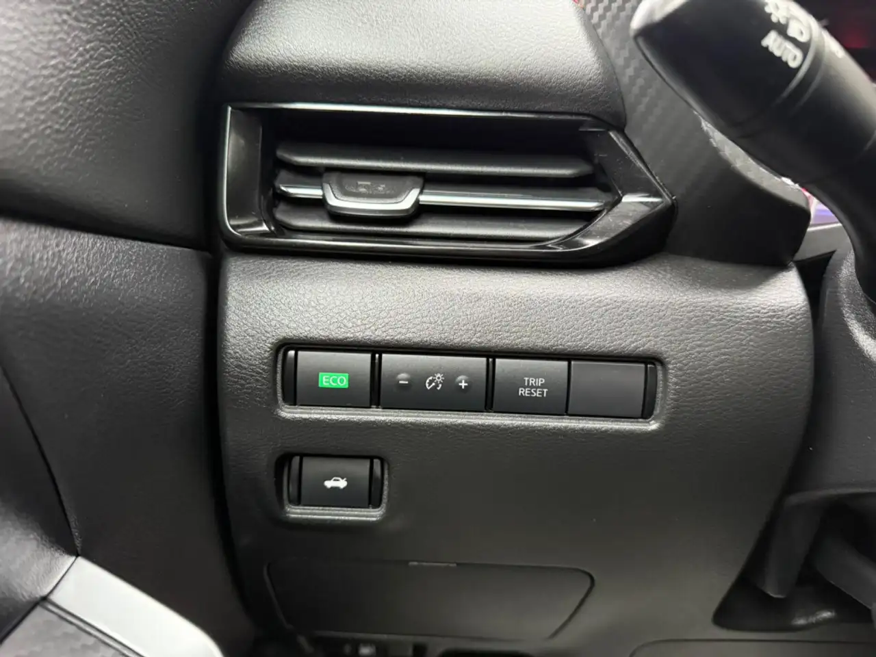 Nissan Sentra photo Nissan Sentra