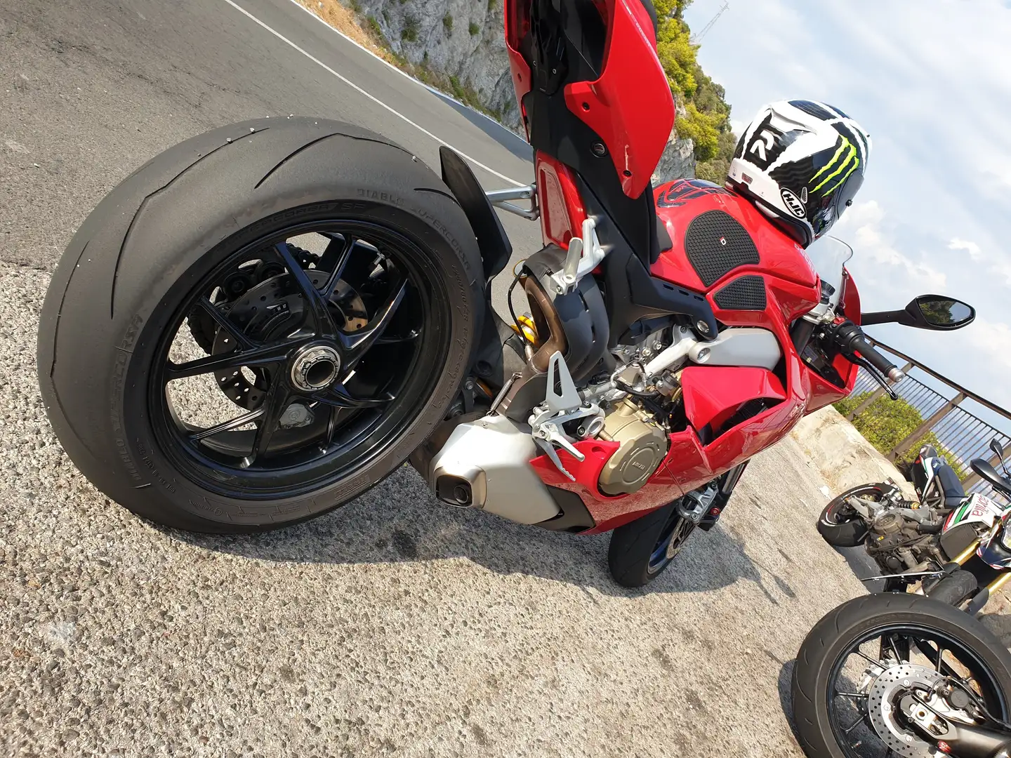 Ducati Panigale V4 2018 Rojo - 2