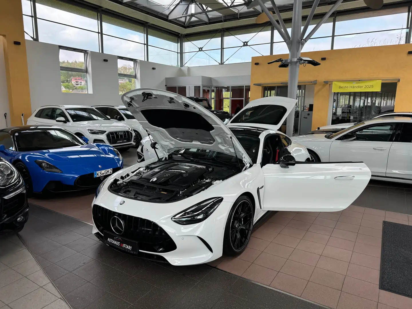 Mercedes-Benz AMG GT 63 Coupe Carbon Burmester Performance Sitze 21" White - 2