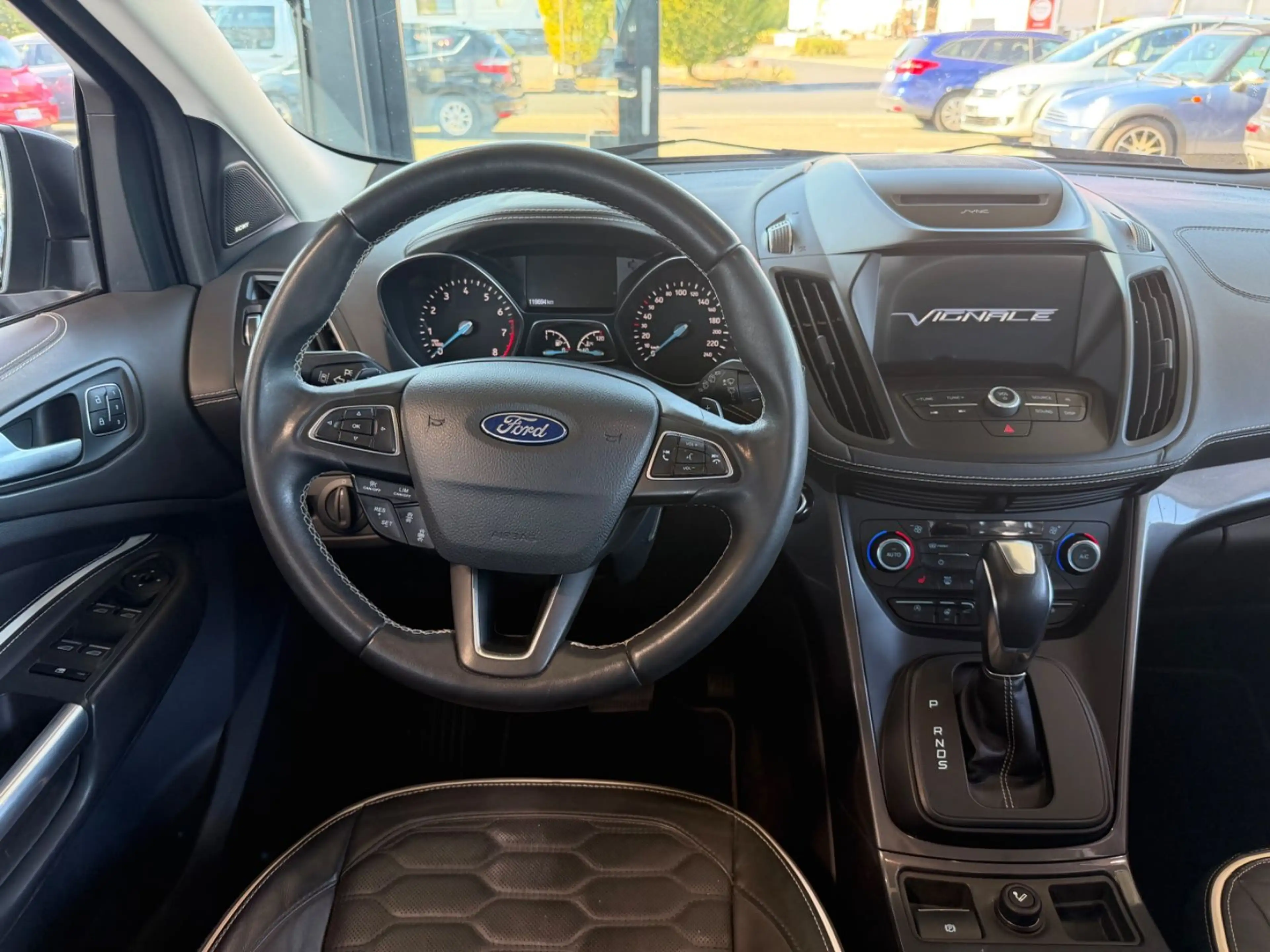 Ford Kuga Vignale/4X4/Automatik — photo 13