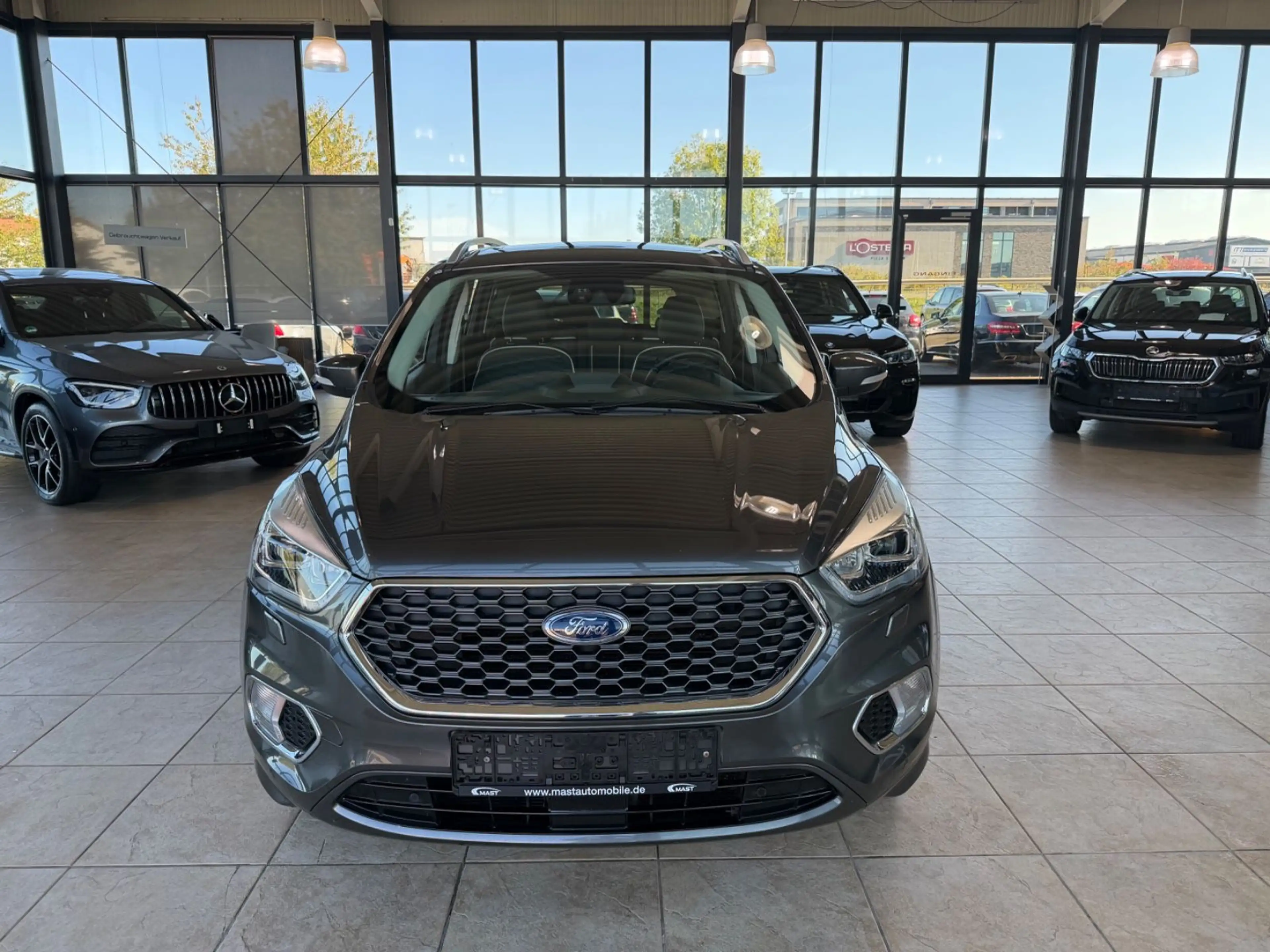 Ford Kuga Vignale/4X4/Automatik — photo 2