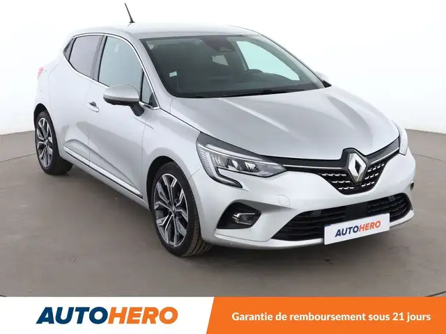 Renault Clio view 8