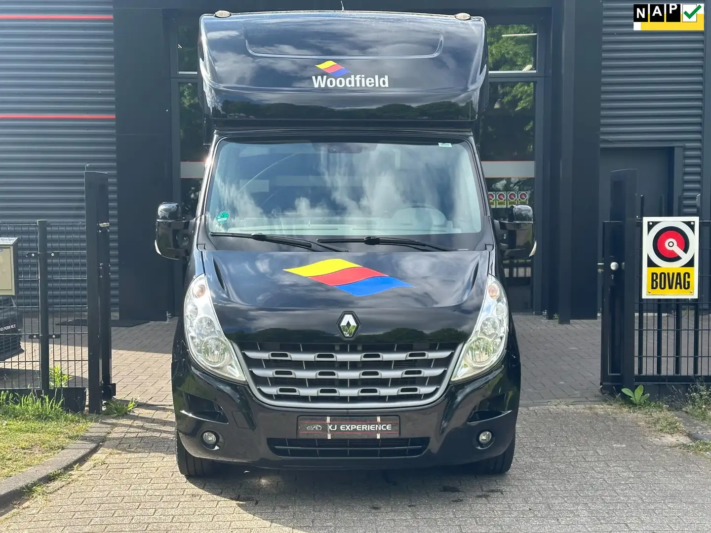 Renault Master T35 2.3 dCi L3H2 Eco 2x AIRCO AUTOMAAT NAVI VICTRO Zwart - 1