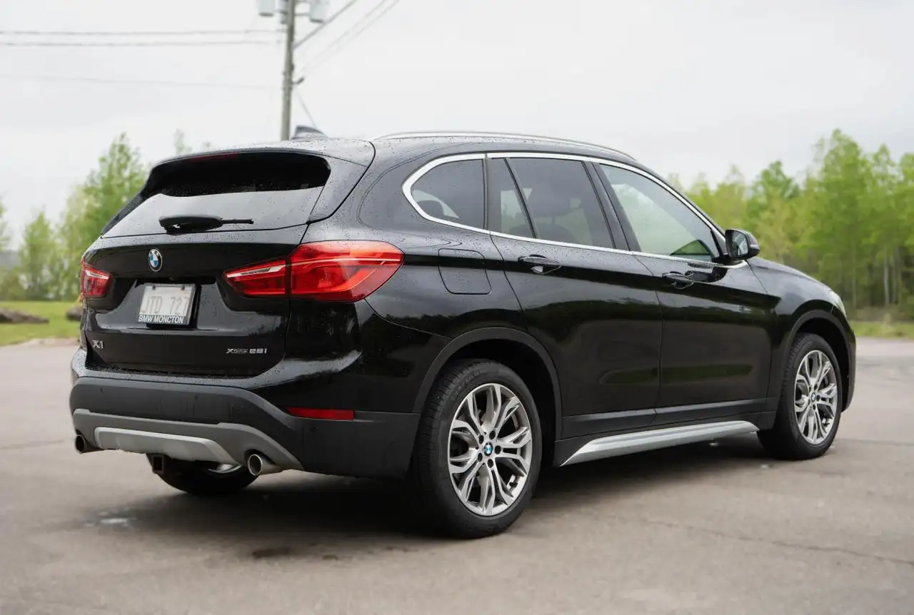 BMW X1 снимка BMW X1