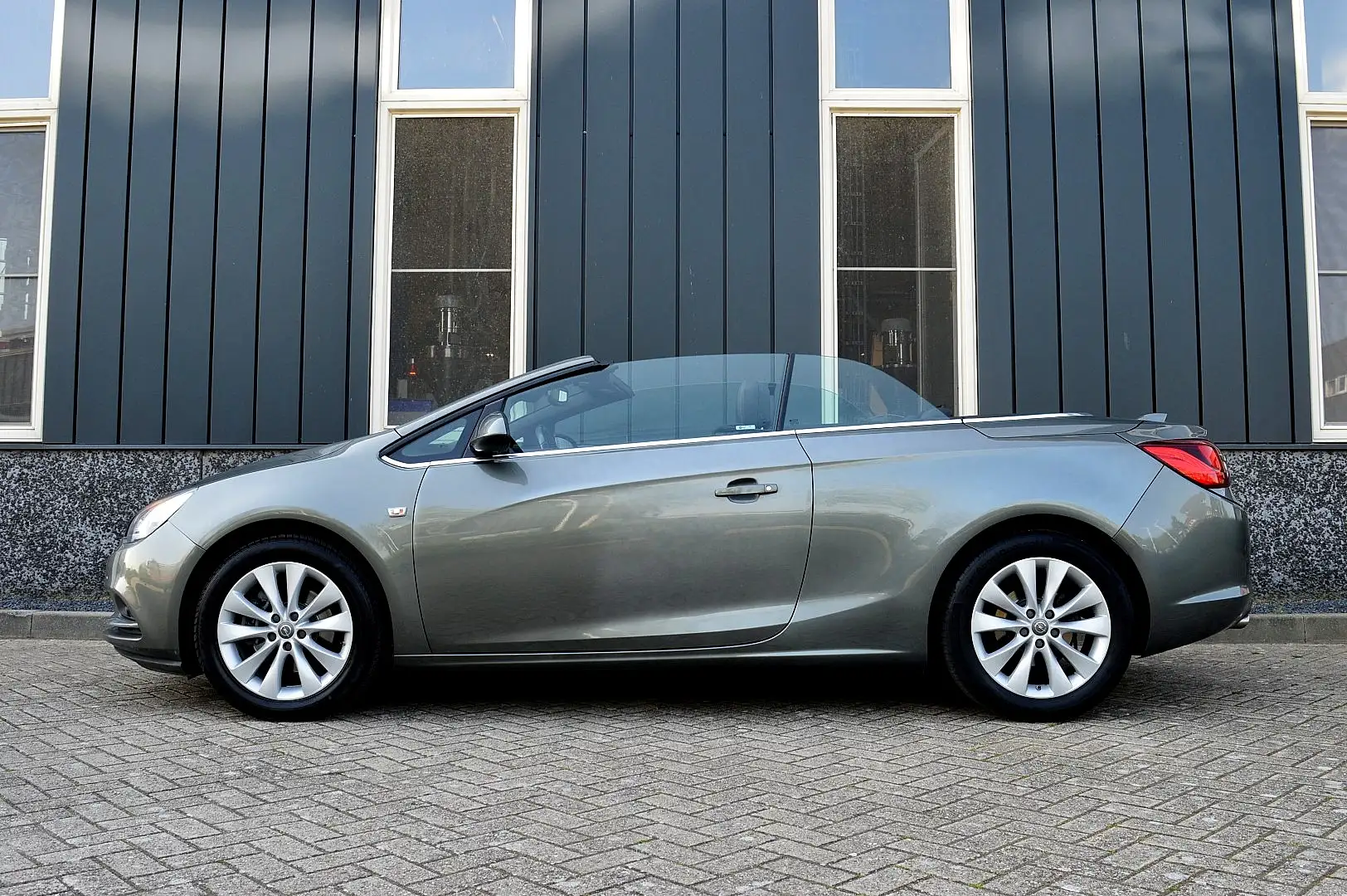 Opel Cascada 1.4 Turbo ecoFLEX Innovation Rijklaarprijs-Garanti Grijs - 2