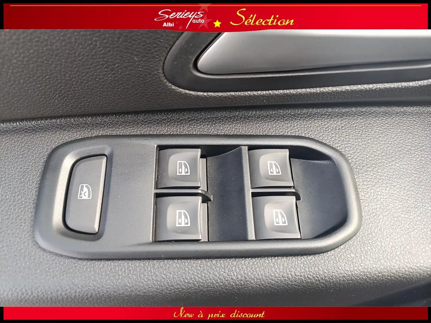 Dacia Duster EXPRESSION 1.5 Blue dCi 115  4X2 Gris - 2