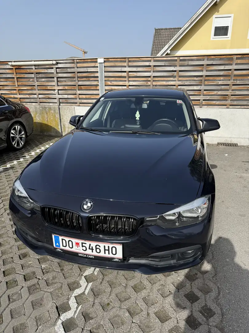 BMW 320 320d Touring Advantage Aut. - 1