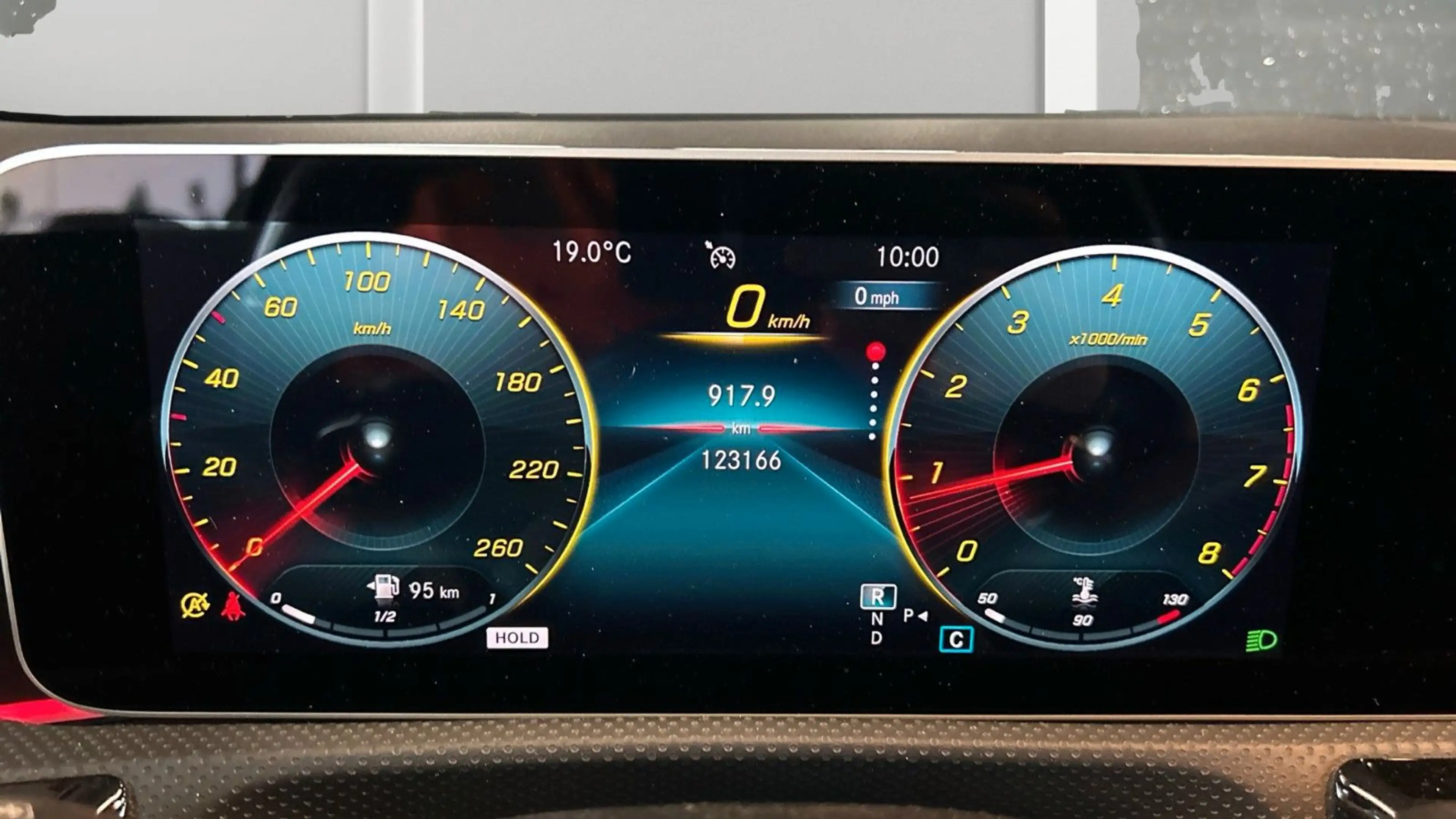 Mercedes-Benz A 200 AMG Leder Panorama Multibeam LED SHZ RFK — photo 13