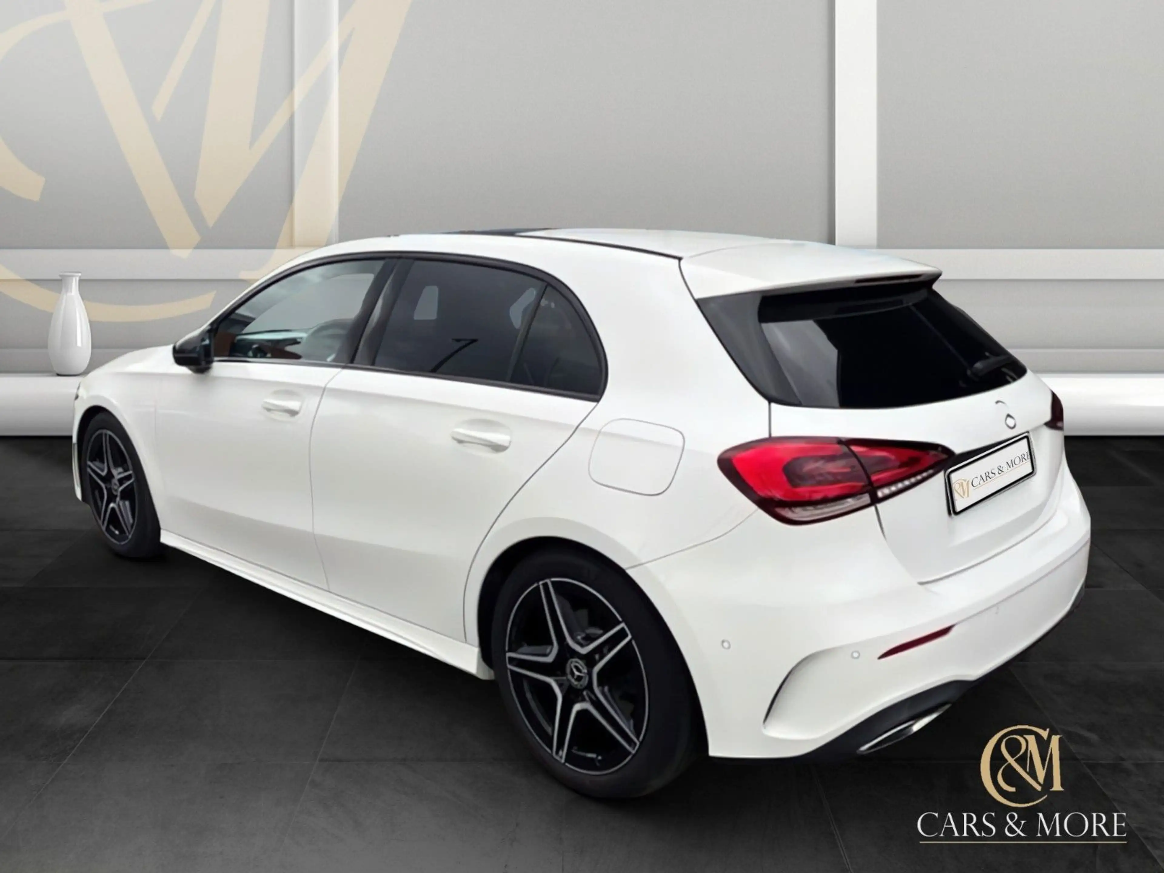 Mercedes-Benz A 200 AMG Leder Panorama Multibeam LED SHZ RFK — photo 3