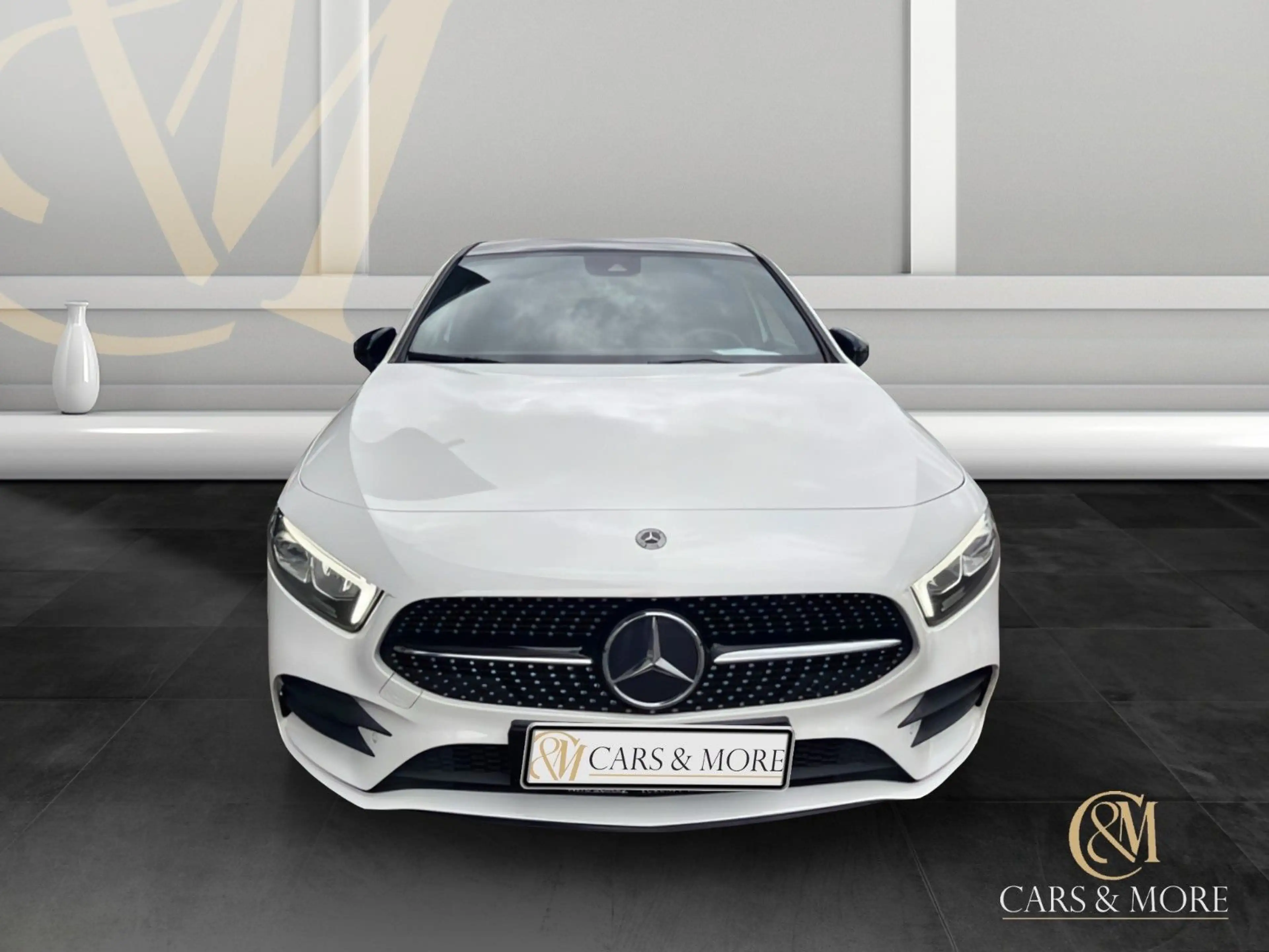 Mercedes-Benz A 200 AMG Leder Panorama Multibeam LED SHZ RFK — photo 6