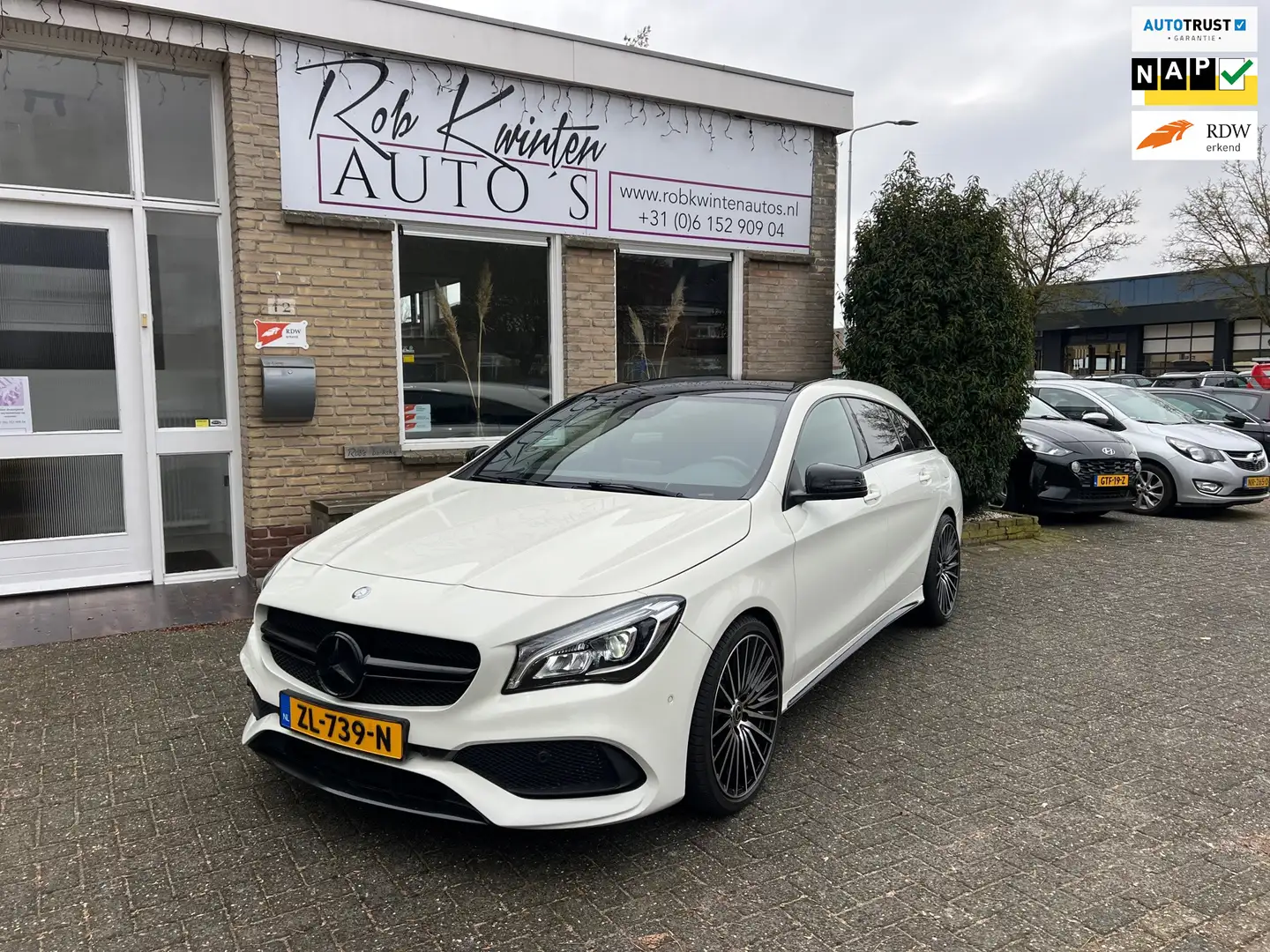 Mercedes-Benz CLA 250 Shooting Brake Prestige Automaat / AMG Styling Weiß - 1