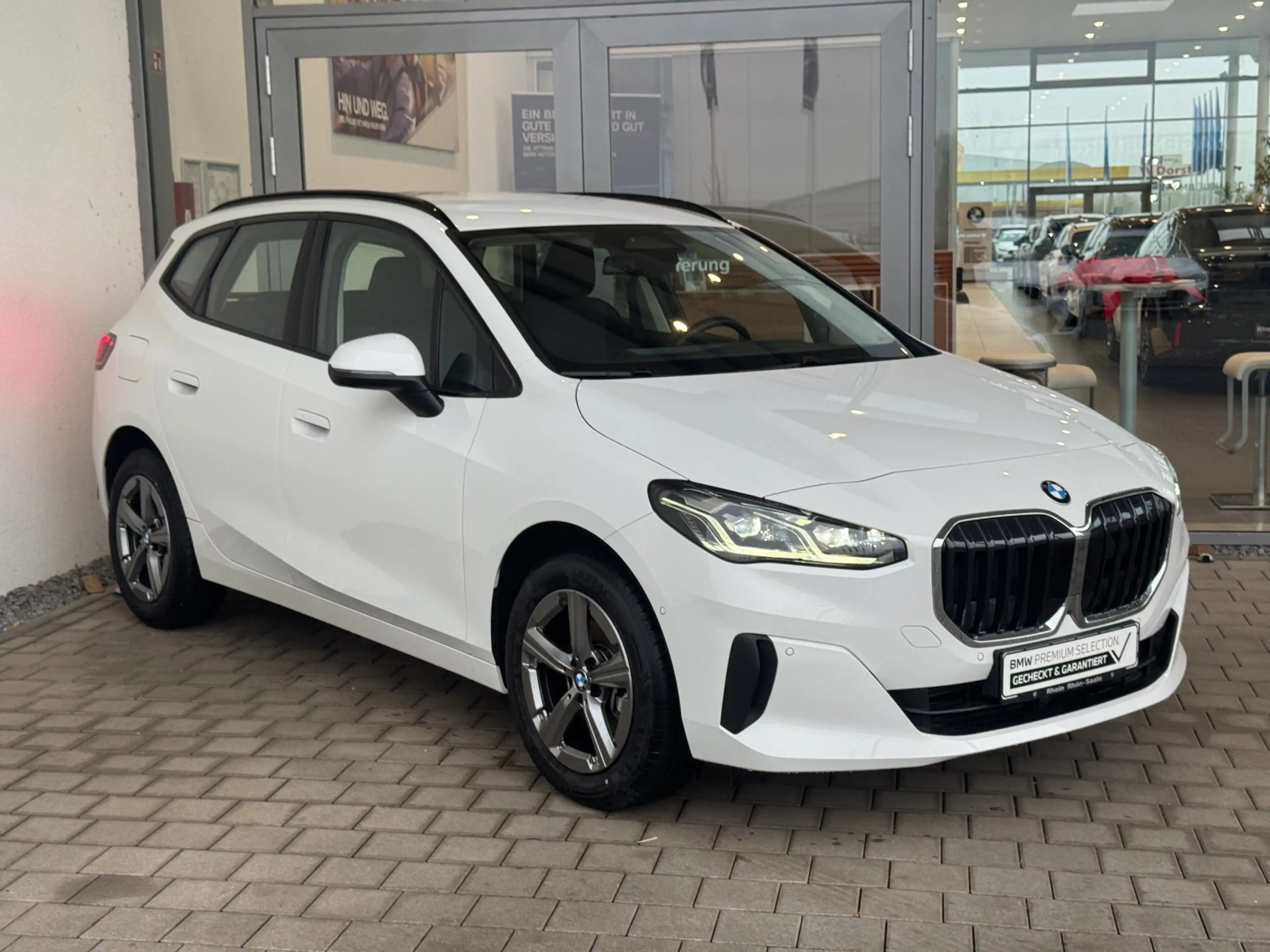 BMW 220 220i Active Tourer AHK.LED.Navi.Komfort.ParkA.SH — photo 3