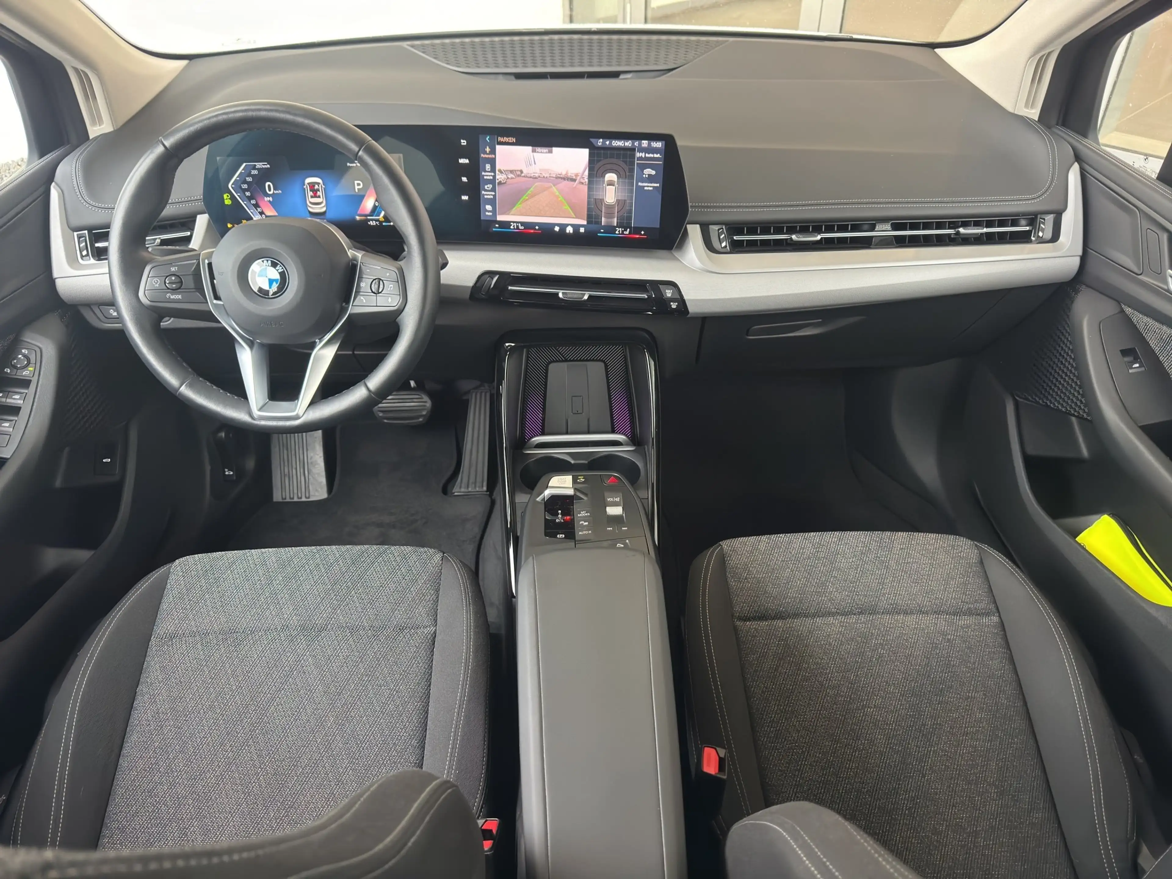 BMW 220 220i Active Tourer AHK.LED.Navi.Komfort.ParkA.SH — photo 9