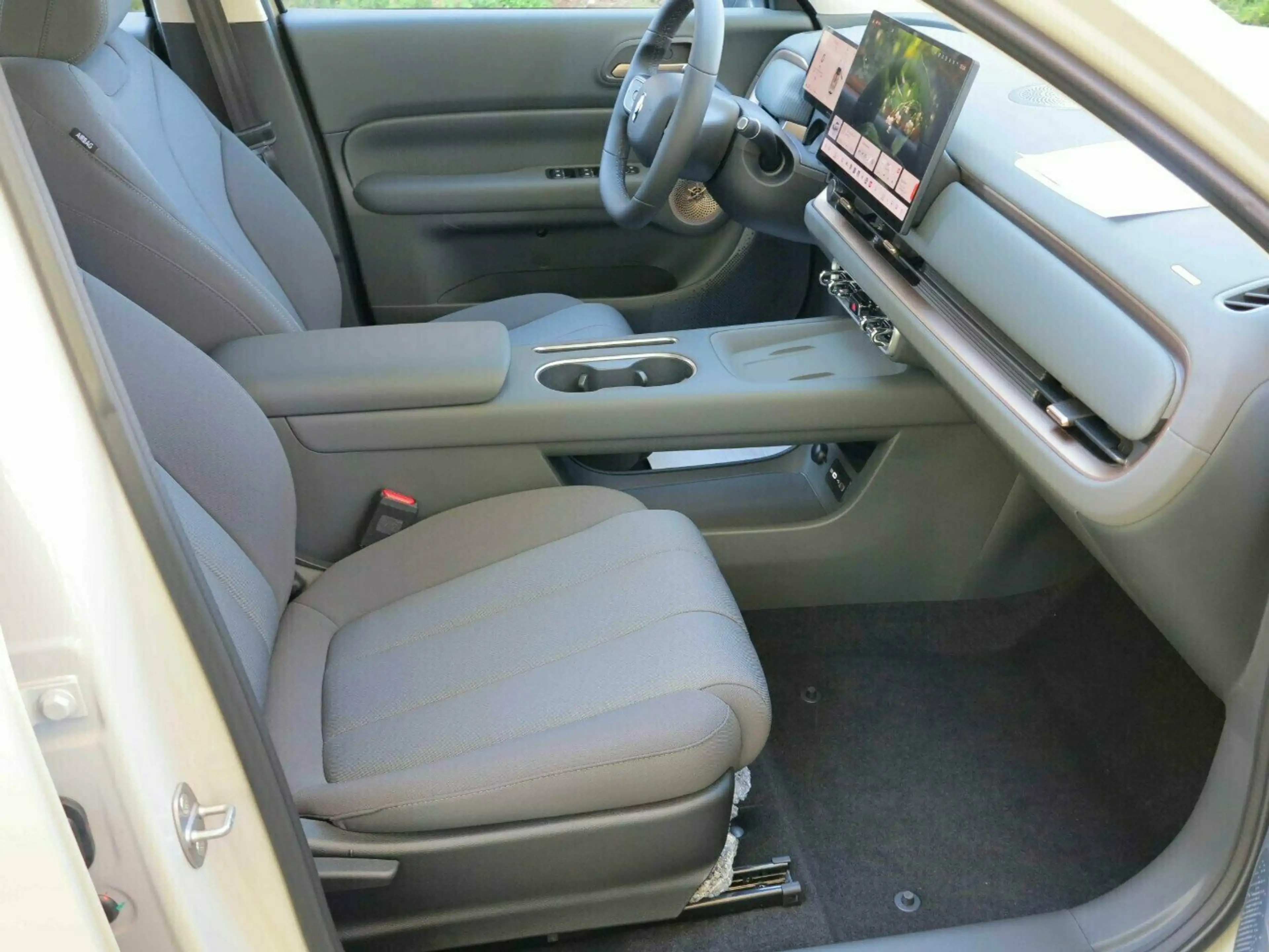 GWM ORA 5 ORA 5, Hybrid, 7 Jahre Garantie — photo 11