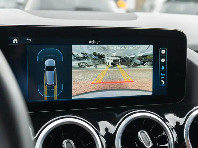 Mercedes-Benz B-Class view 17