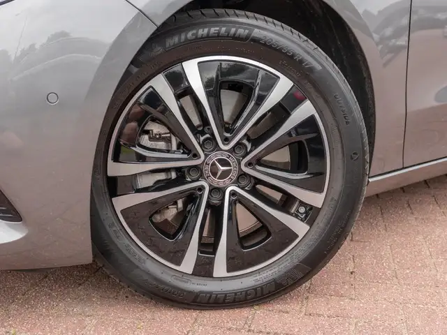 Mercedes-Benz B-Class view 18