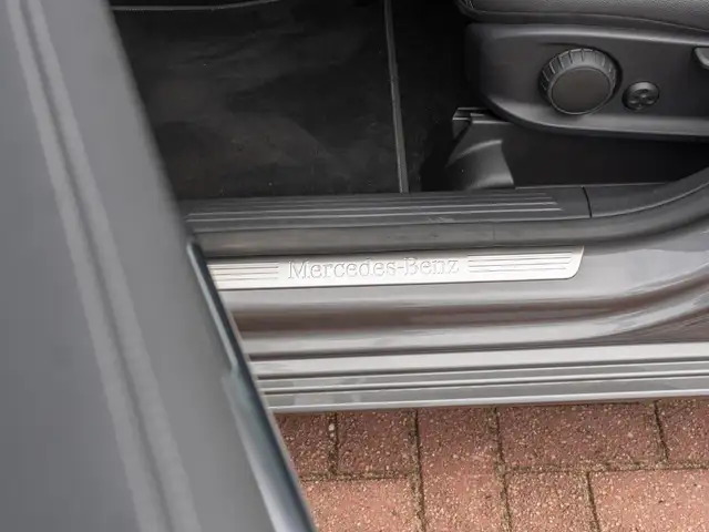 Mercedes-Benz B-Class view 15