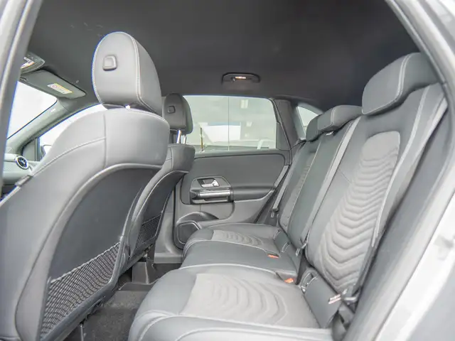 Mercedes-Benz B-Class view 21