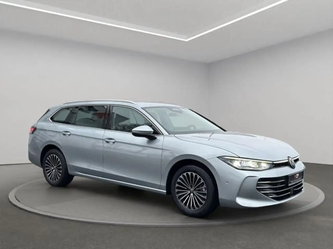 Volkswagen Passat Variant Elegance 2.0 TDI DSG LED+HUD+AHK 3