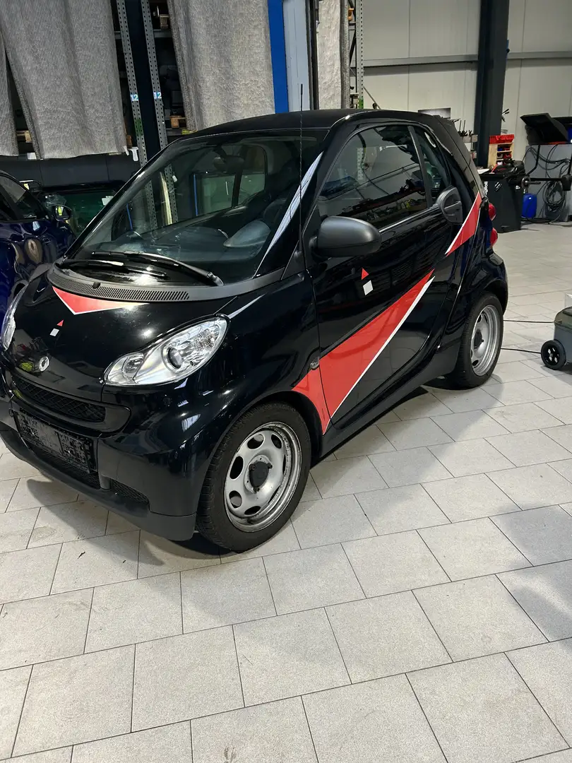 smart forTwo CDI 40 kW (451.301) Schwarz - 2