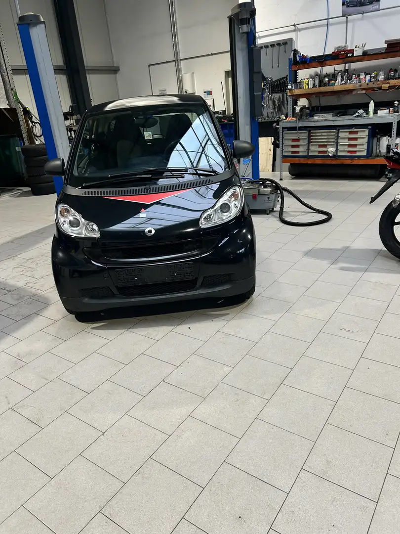 smart forTwo CDI 40 kW (451.301) Schwarz - 1
