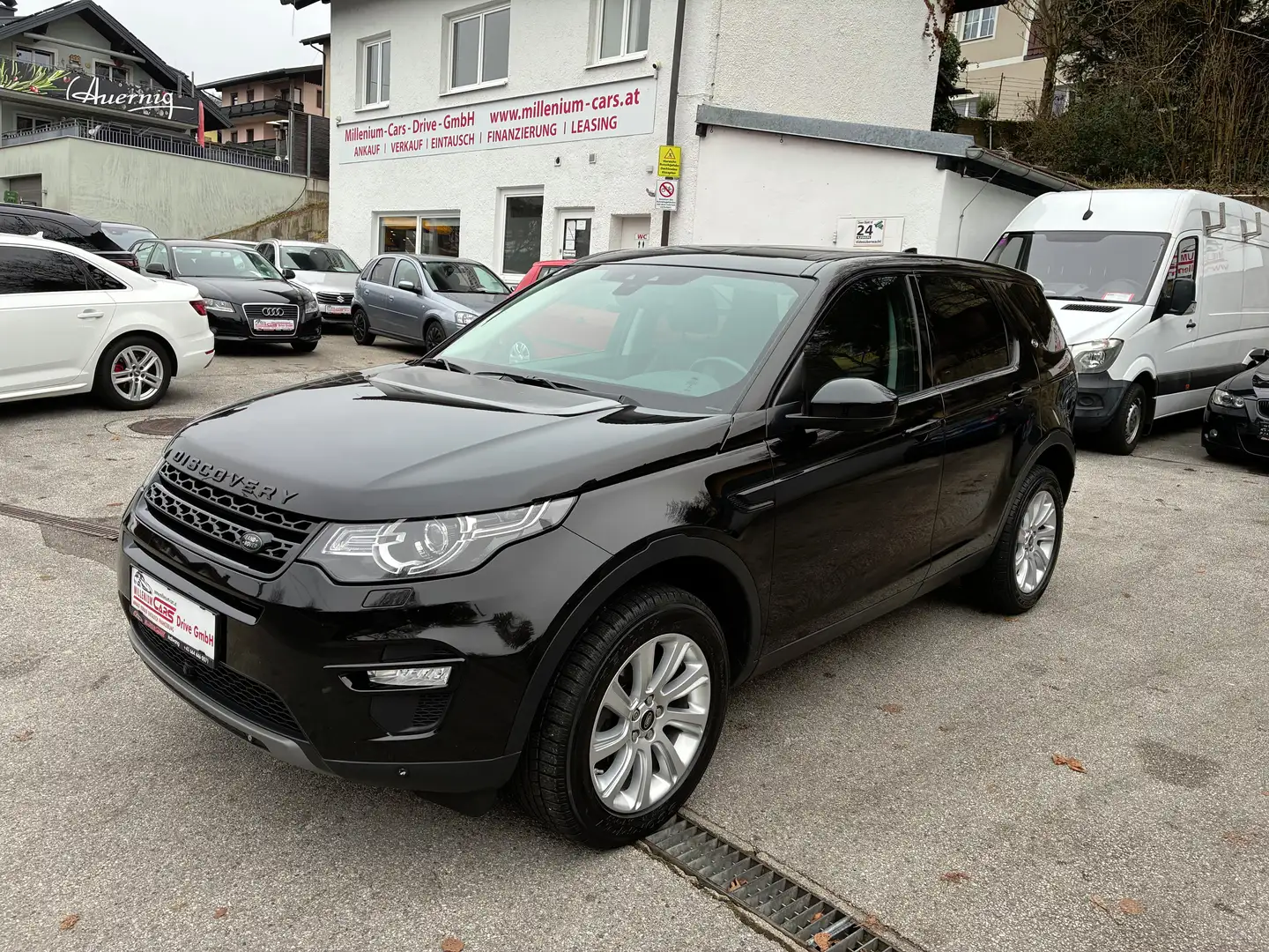 Land Rover Discovery Sport DiscoverySport 2,0 4WD bei Finanz. Zins fix 6,2% Schwarz - 1