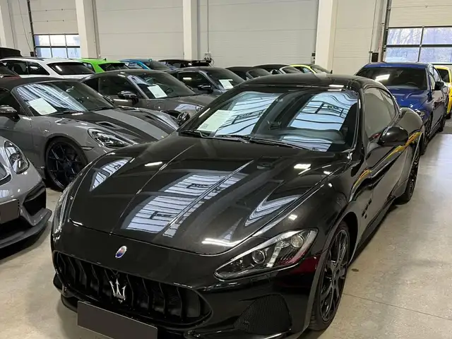 Maserati GranTurismo (2) 4.7 V8 SPORT