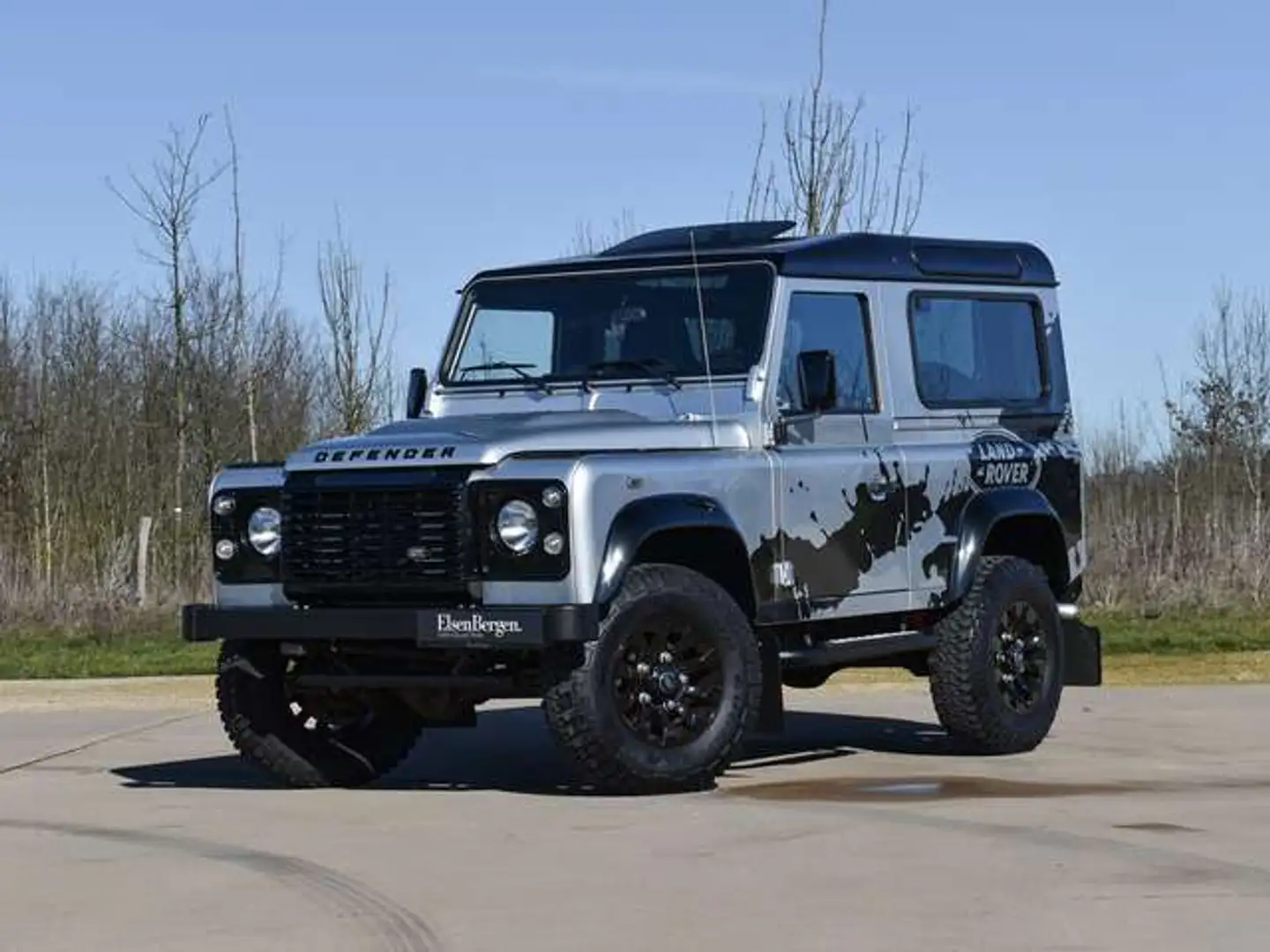 Land Rover Defender 90 / 2.2 TD4 / "EASTNOR EDITION" Silber - 1