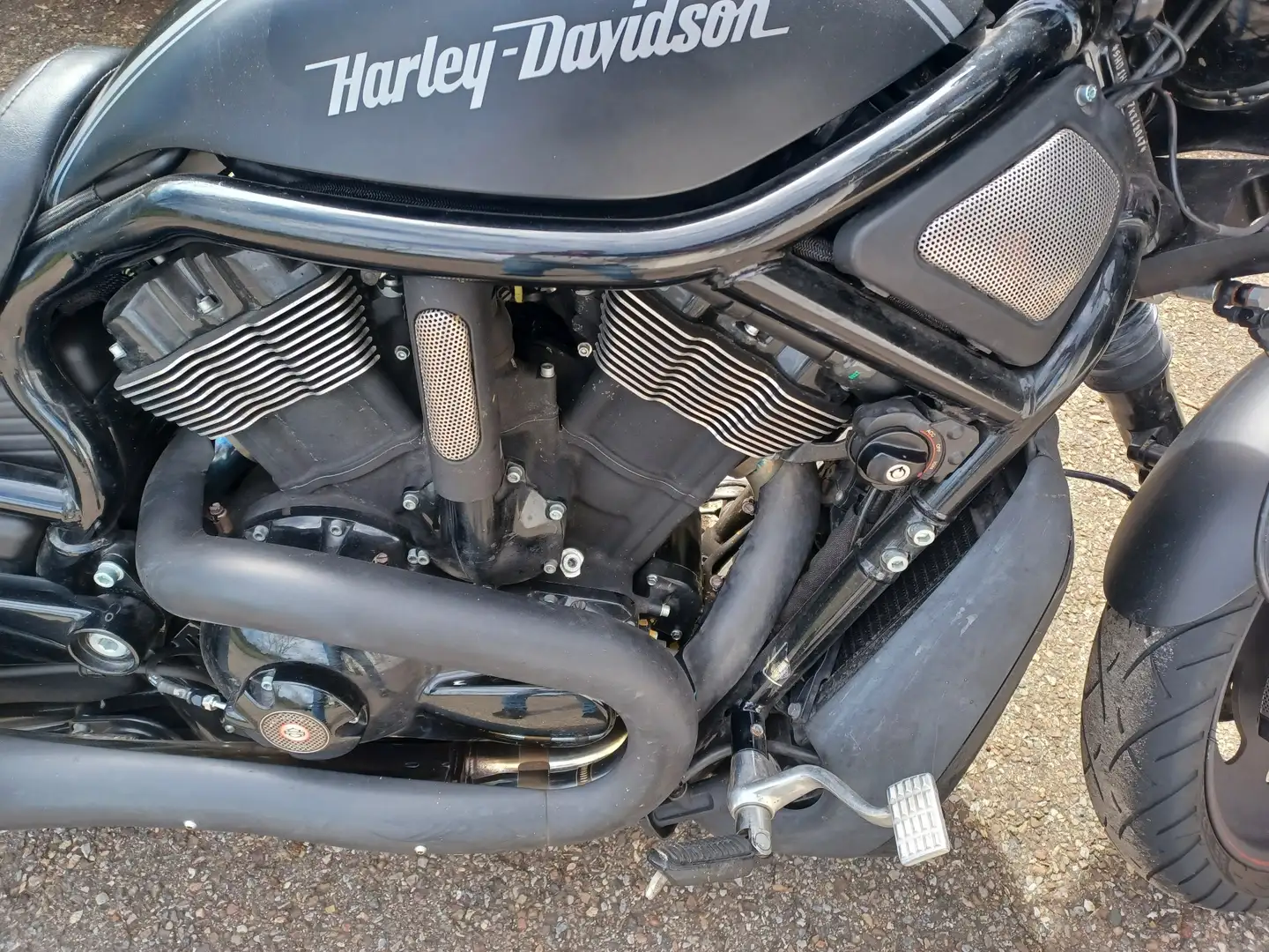 Harley-Davidson VRSC Night Rod Černá - 2