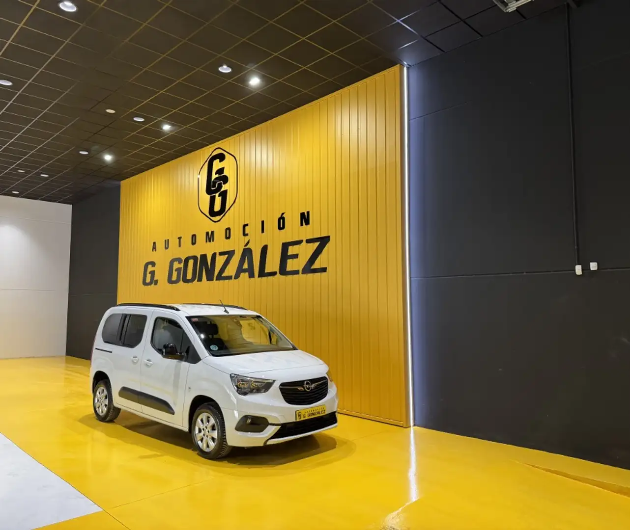 Opel Combo N1 Life 1.5TD S&S L Business Edition 100 Blanc - 1