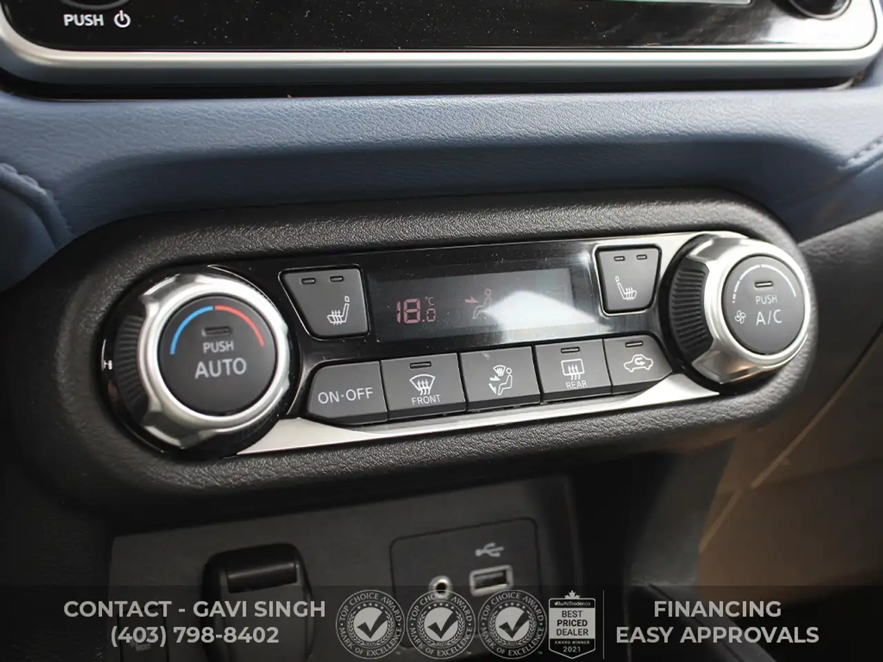 Nissan Versa снимка Nissan Versa