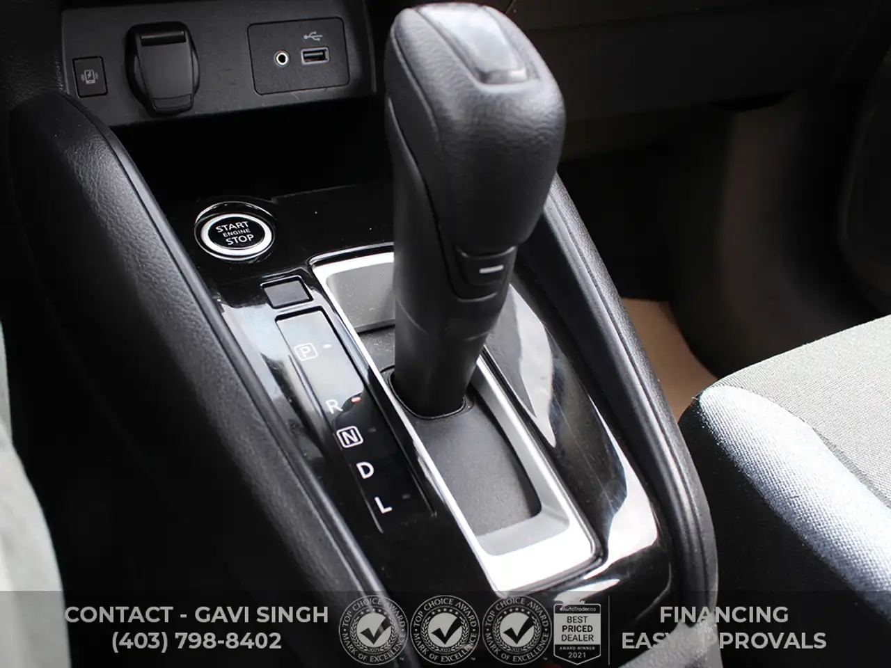 Nissan Versa снимка Nissan Versa