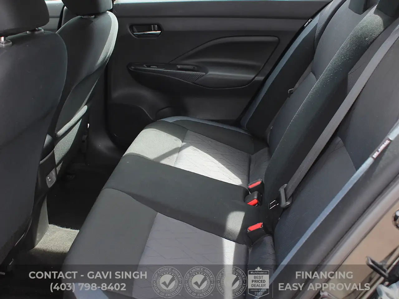Nissan Versa снимка Nissan Versa