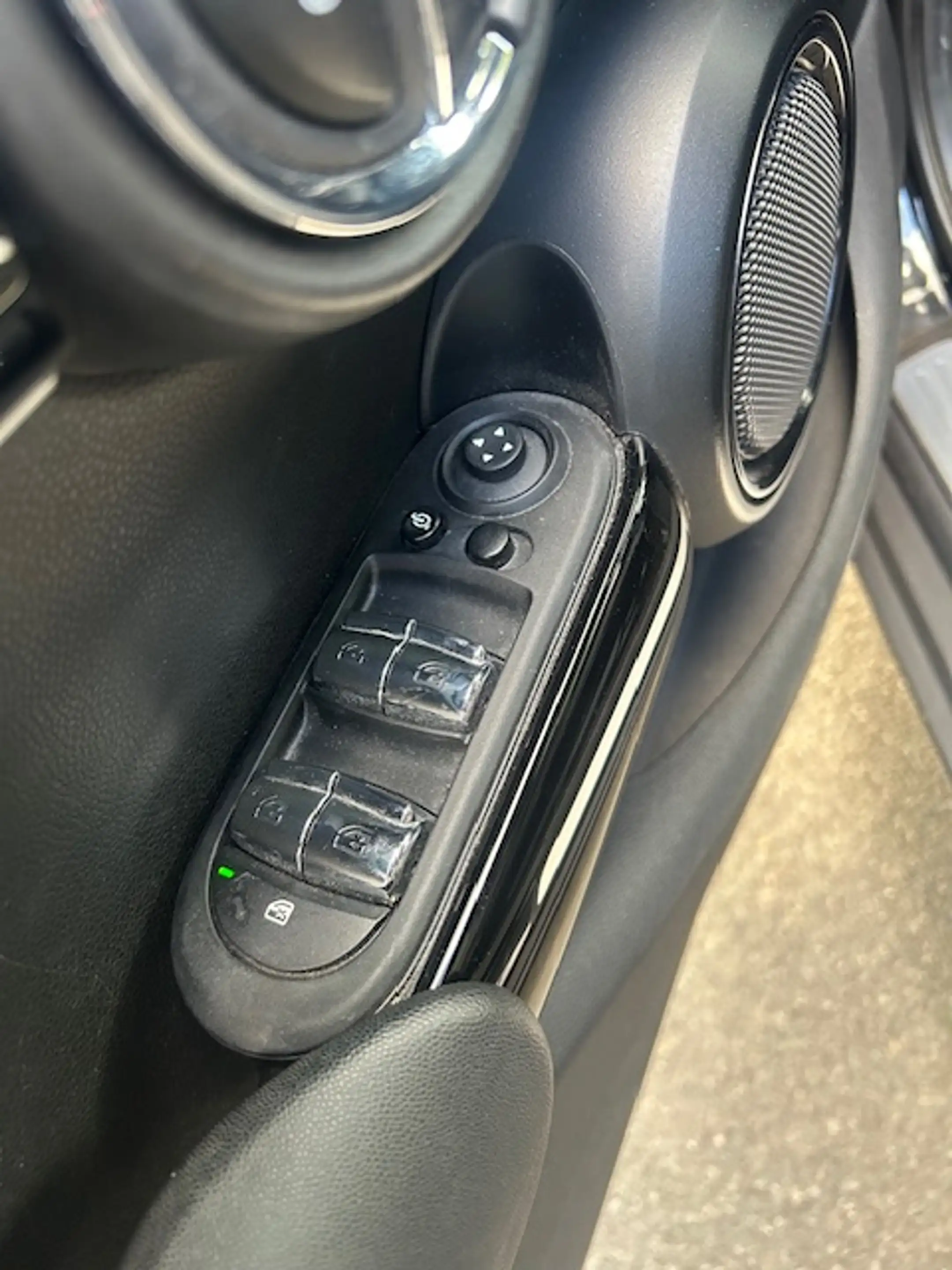 MINI One Mini 1.5 One OPF Facelift Apple carplay /Android led sfeer ... — photo 11