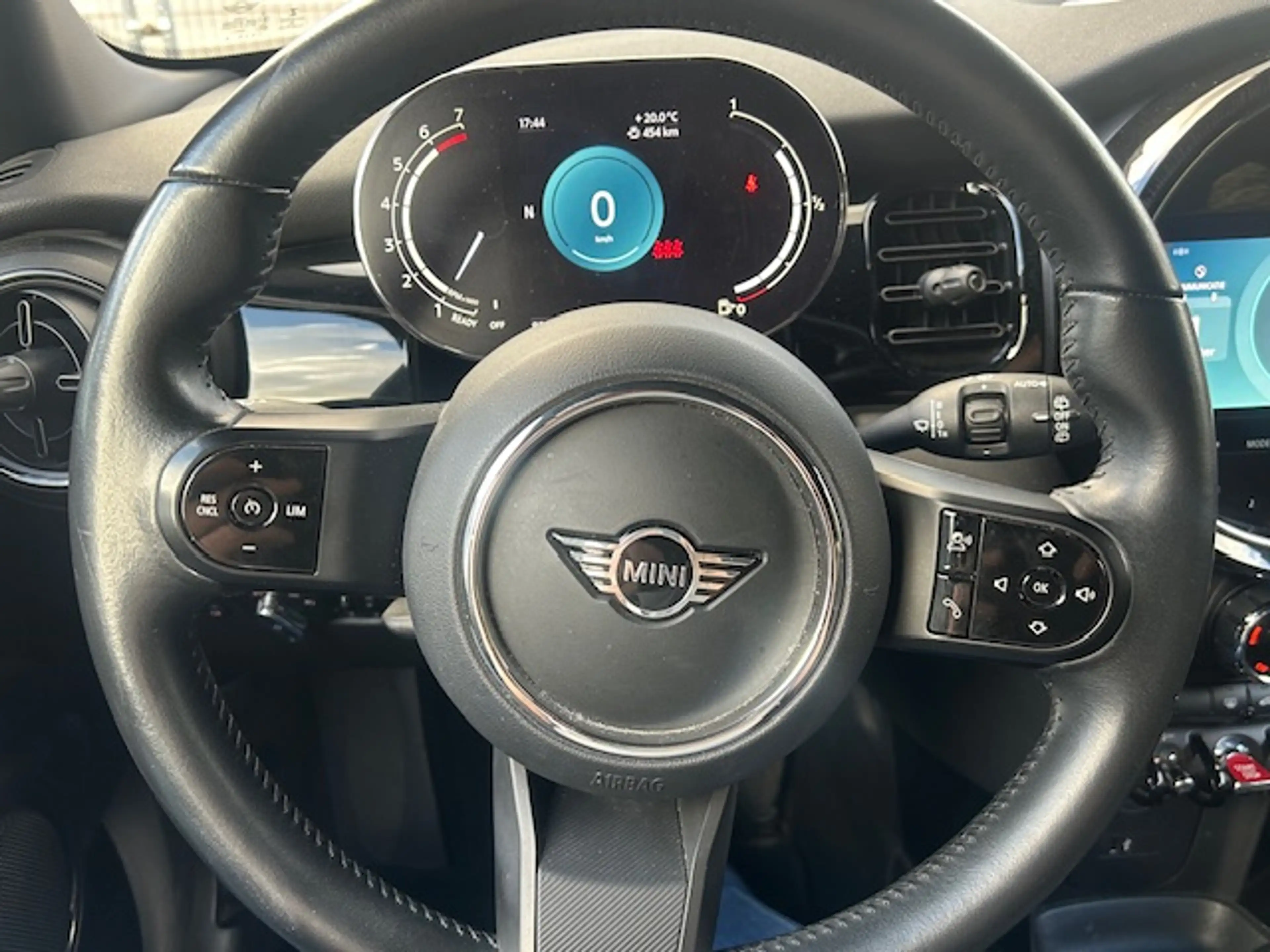 MINI One Mini 1.5 One OPF Facelift Apple carplay /Android led sfeer ... — photo 14