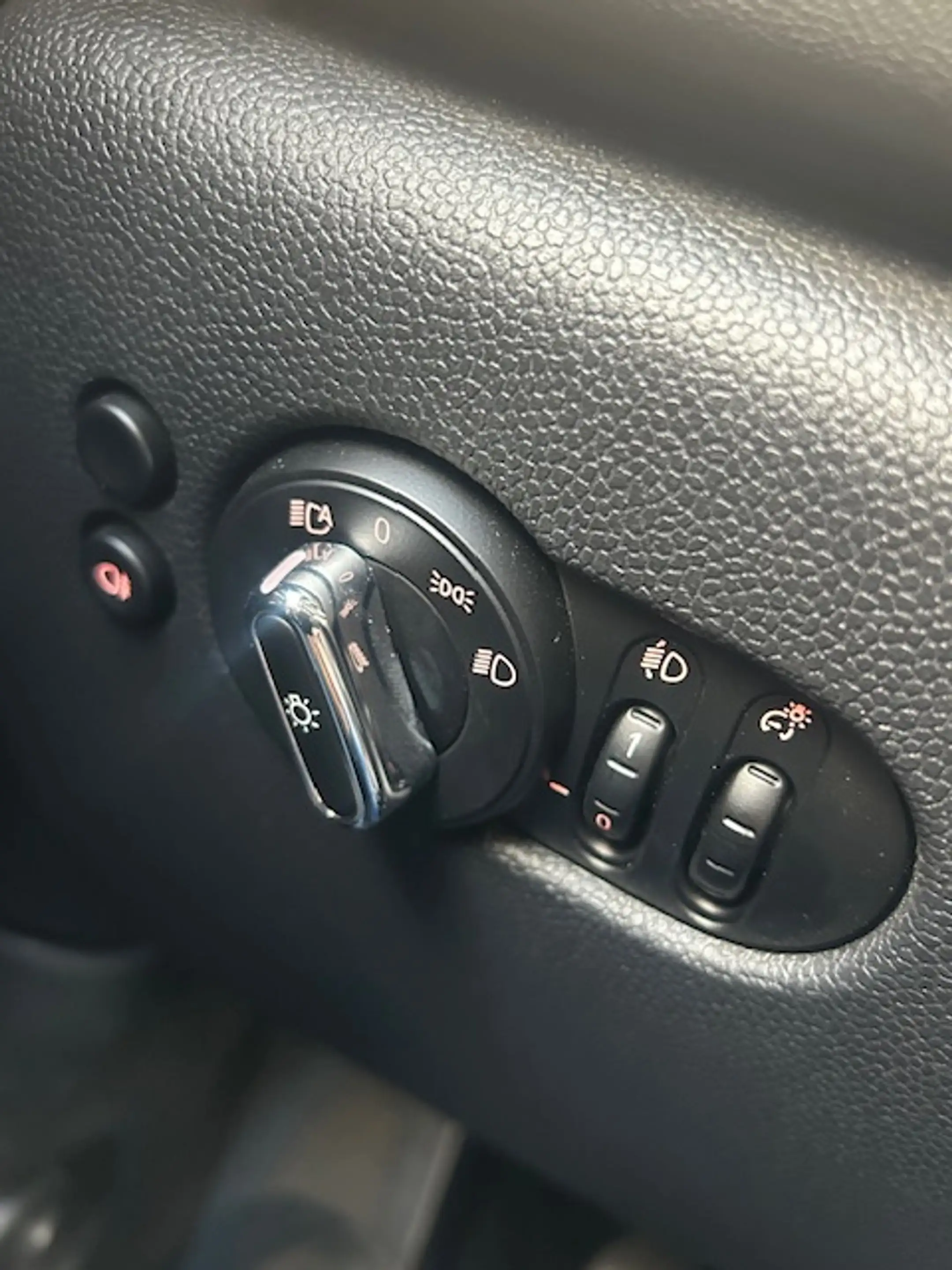 MINI One Mini 1.5 One OPF Facelift Apple carplay /Android led sfeer ... — photo 15