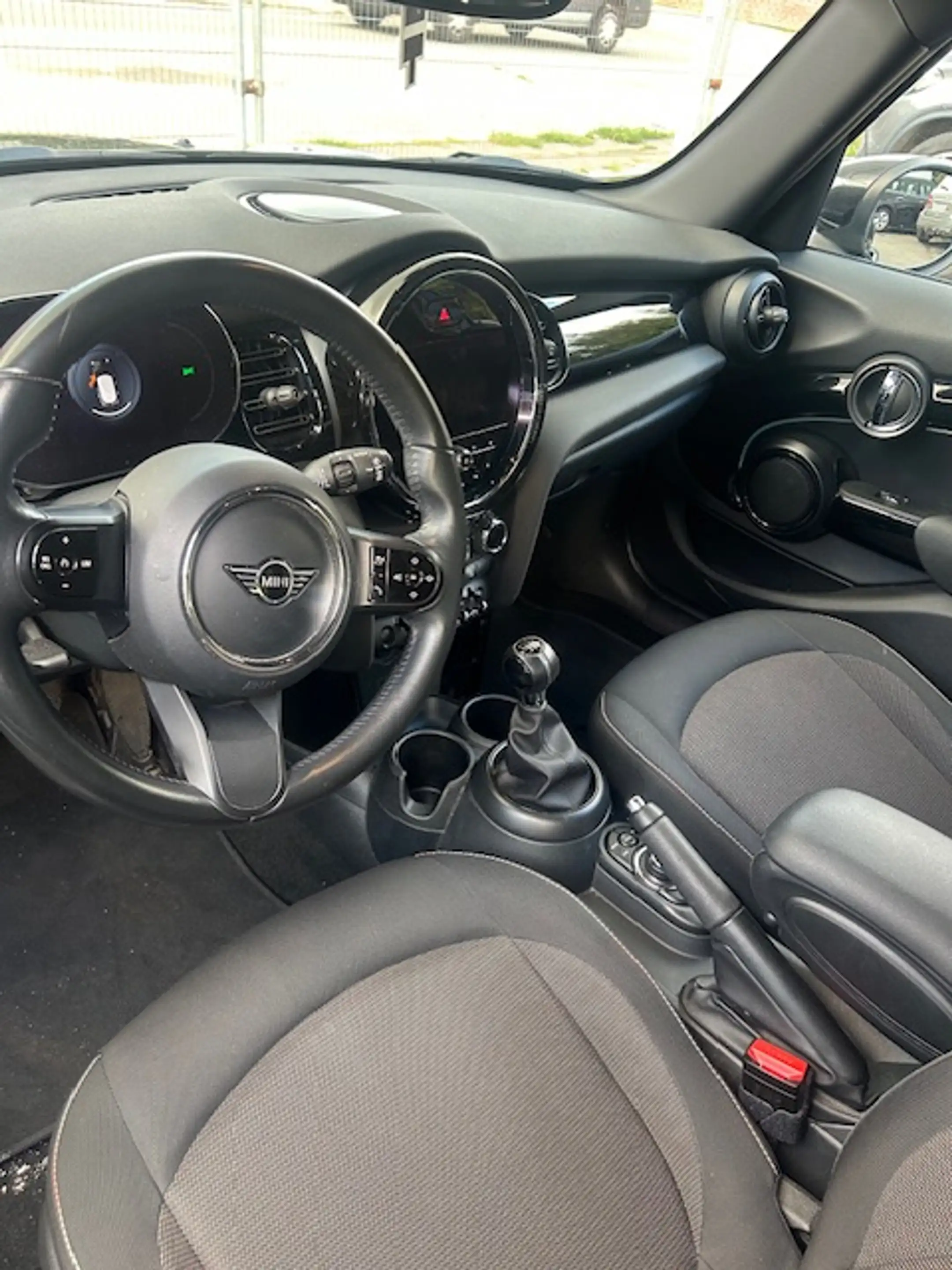 MINI One Mini 1.5 One OPF Facelift Apple carplay /Android led sfeer ... — photo 8
