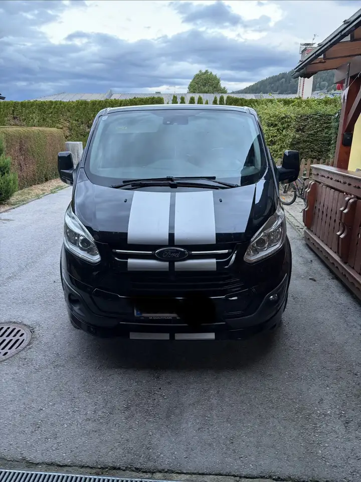 Ford Tourneo Custom
