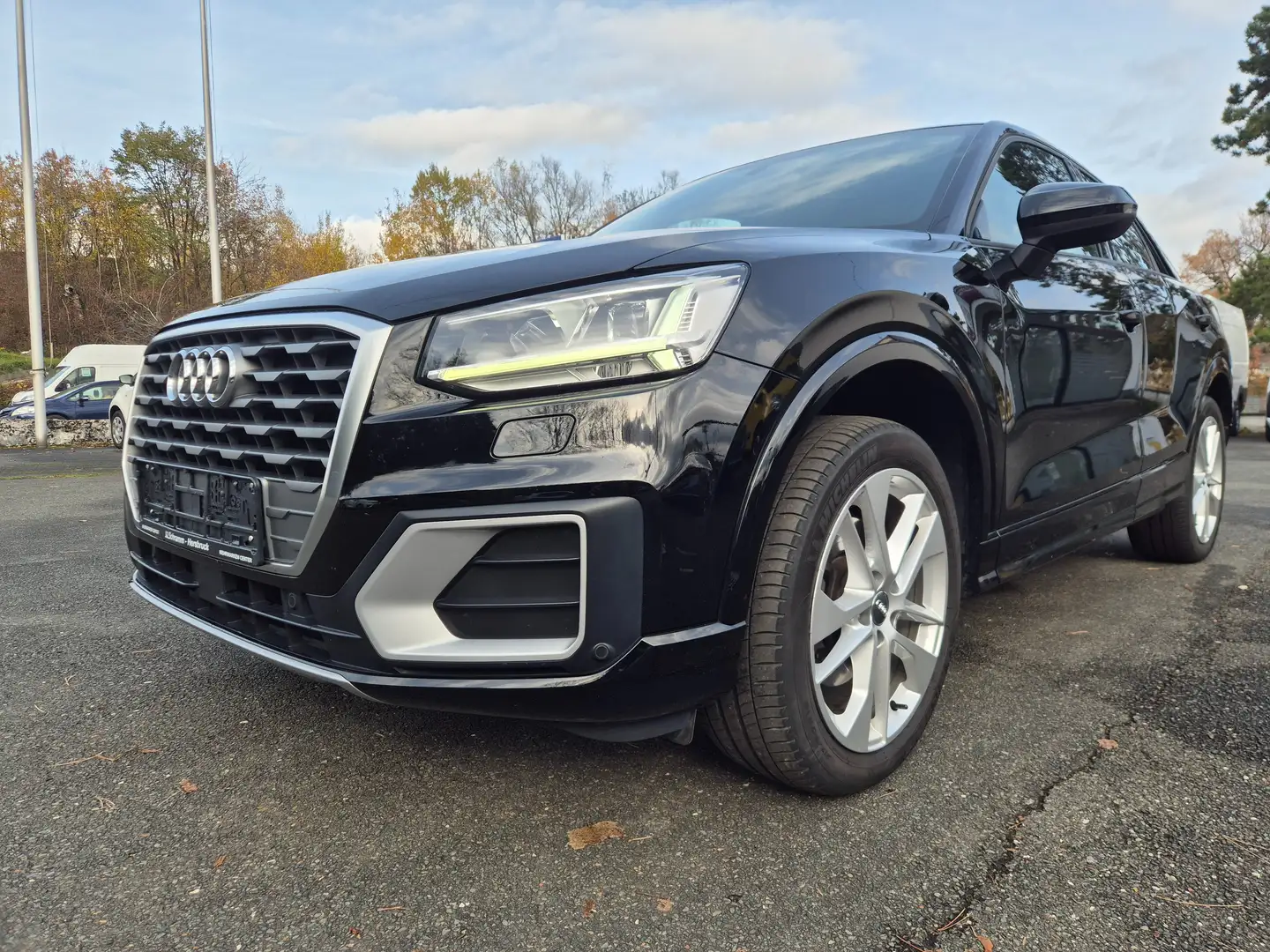 Audi Q2 Q2 1.4 TFSI design *Navi/PDC/Klimaauto* Schwarz - 2