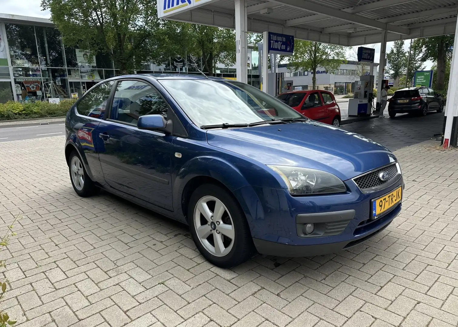 Ford Focus 1.6-16V Futura ijskoud Airco Blauw - 2