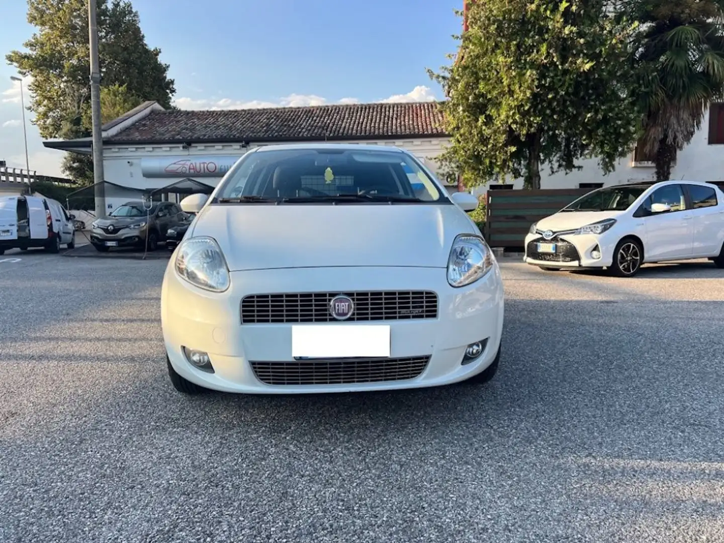 Fiat Grande Punto 1.3 MJT 75 CV 3 porte VAN Weiß - 2