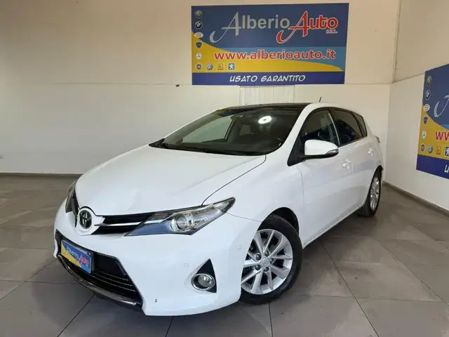 Toyota Auris 1.4 D-4D Lounge + TETTO