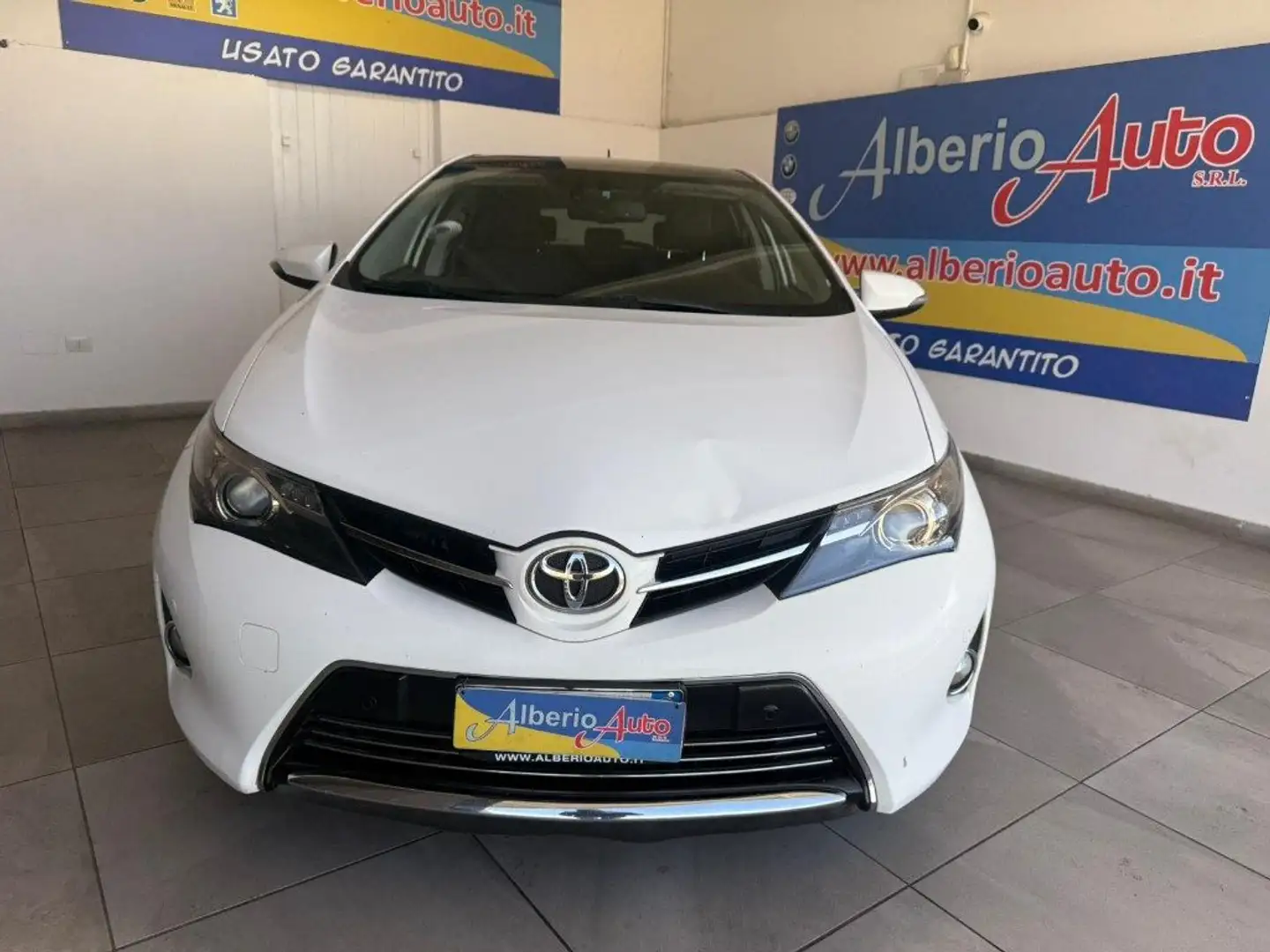 Toyota Auris 1.4 D-4D Lounge + TETTO Blanco - 2
